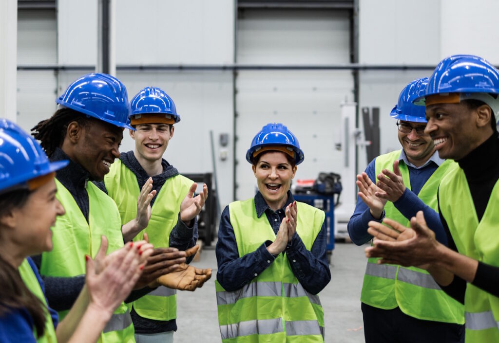 manufacturing uniform rental