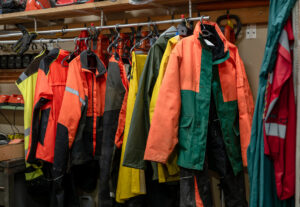 Choosing the Right Uniform Rental Service for Your Business